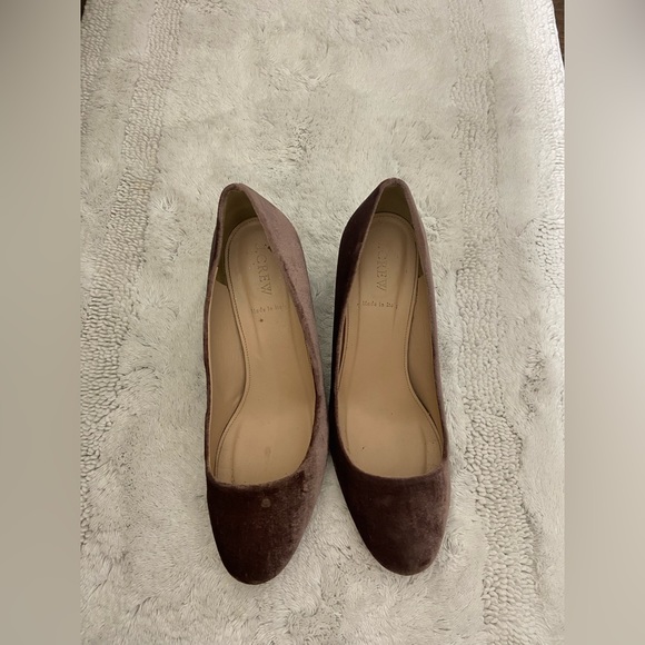 I.Crew Velvet Pumps - Picture 5 of 5